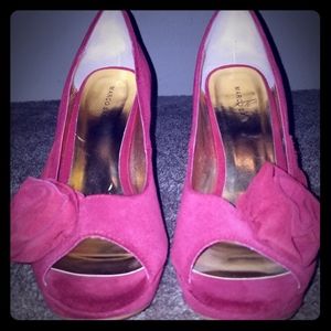 Marco Santi Red Suede peeptoed heels with Rosette